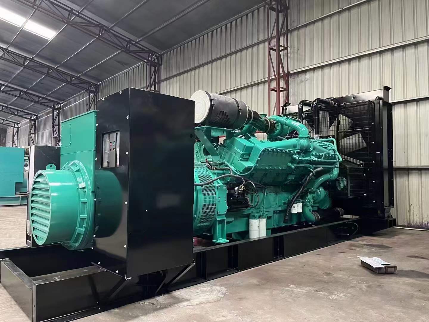 宜黄如何降低 800kW 柴油发电机输出电流的波动？